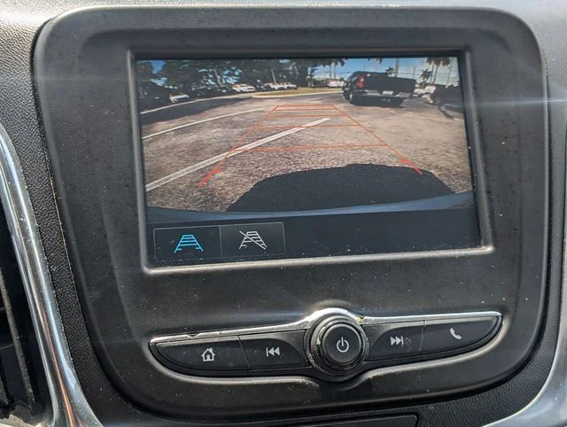 Used 2018 Silver Chevrolet LS image 22