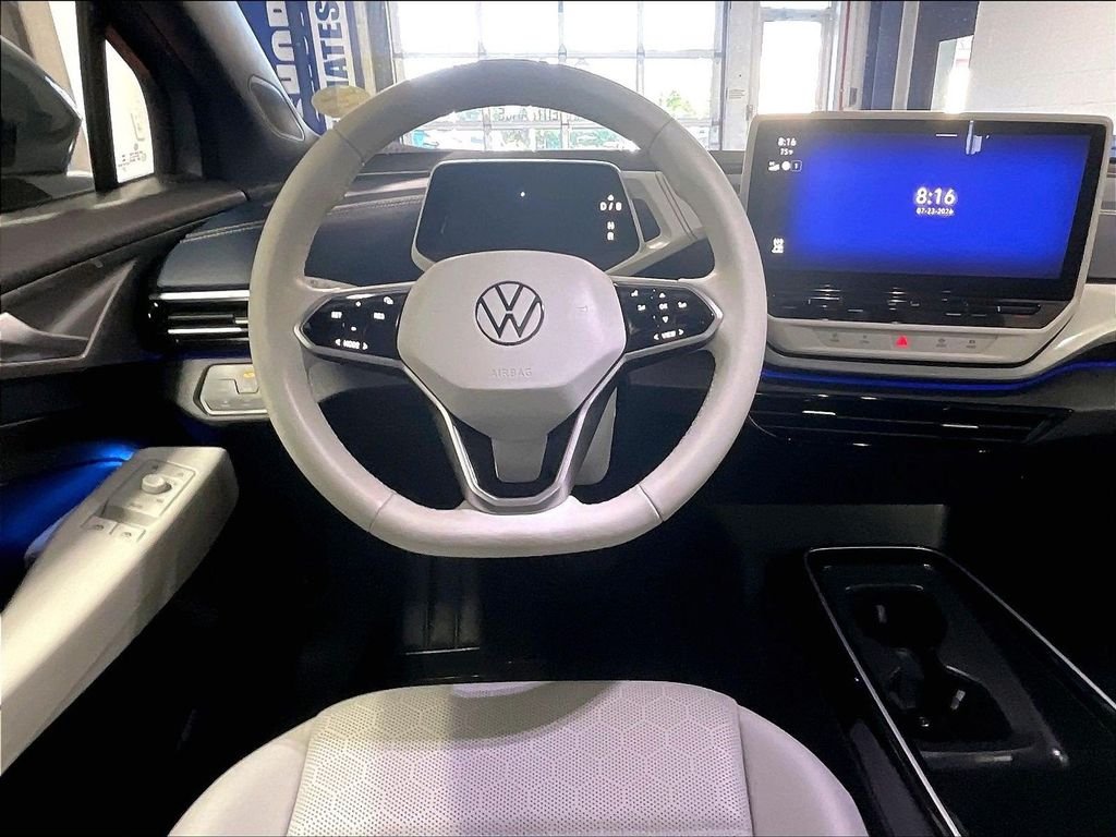 Used 2023 Gray Volkswagen Pro S image 17