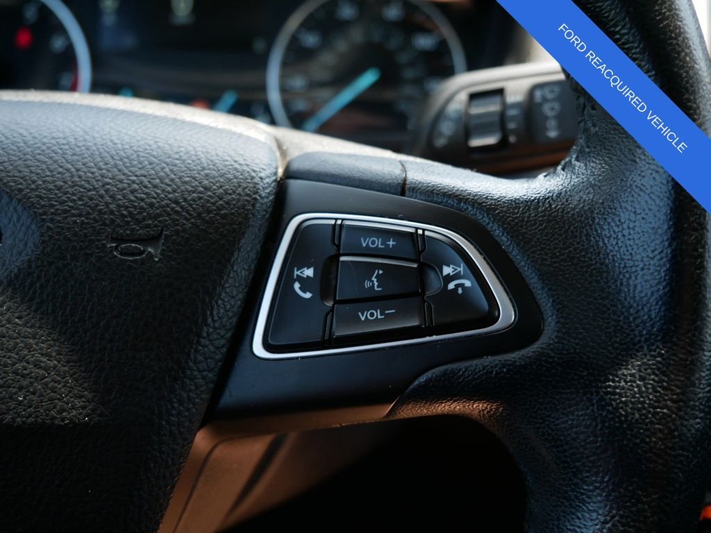 Used 2020 Black Ford SE image 18
