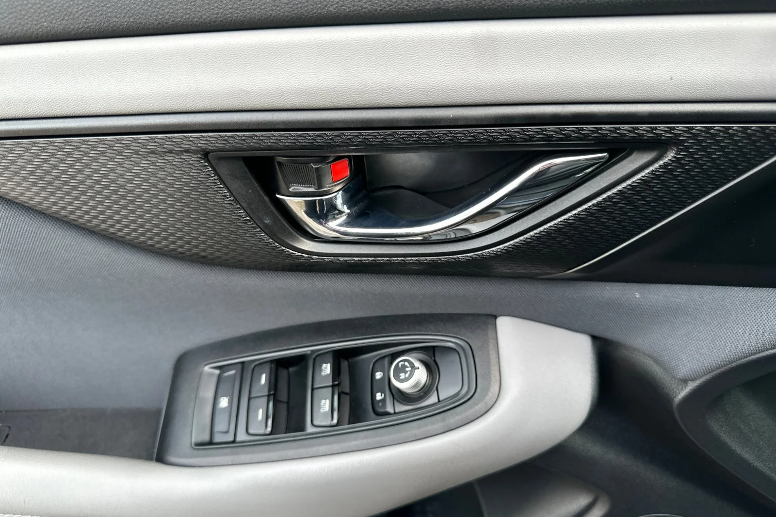 Used 2022 Blue Subaru Premium image 10