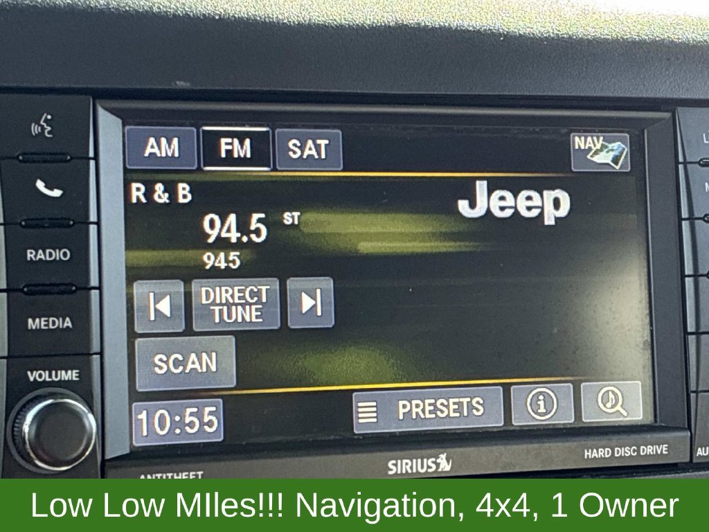 Used 2015 Black Jeep Sahara image 36