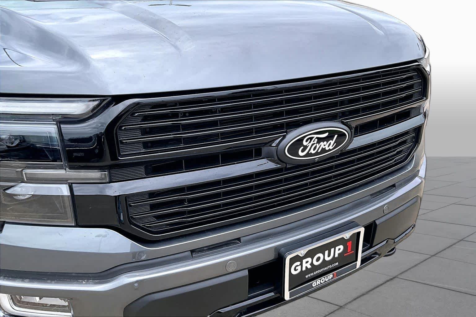 Used 2024 Carbonized Gray Metallic Ford Platinum image 27