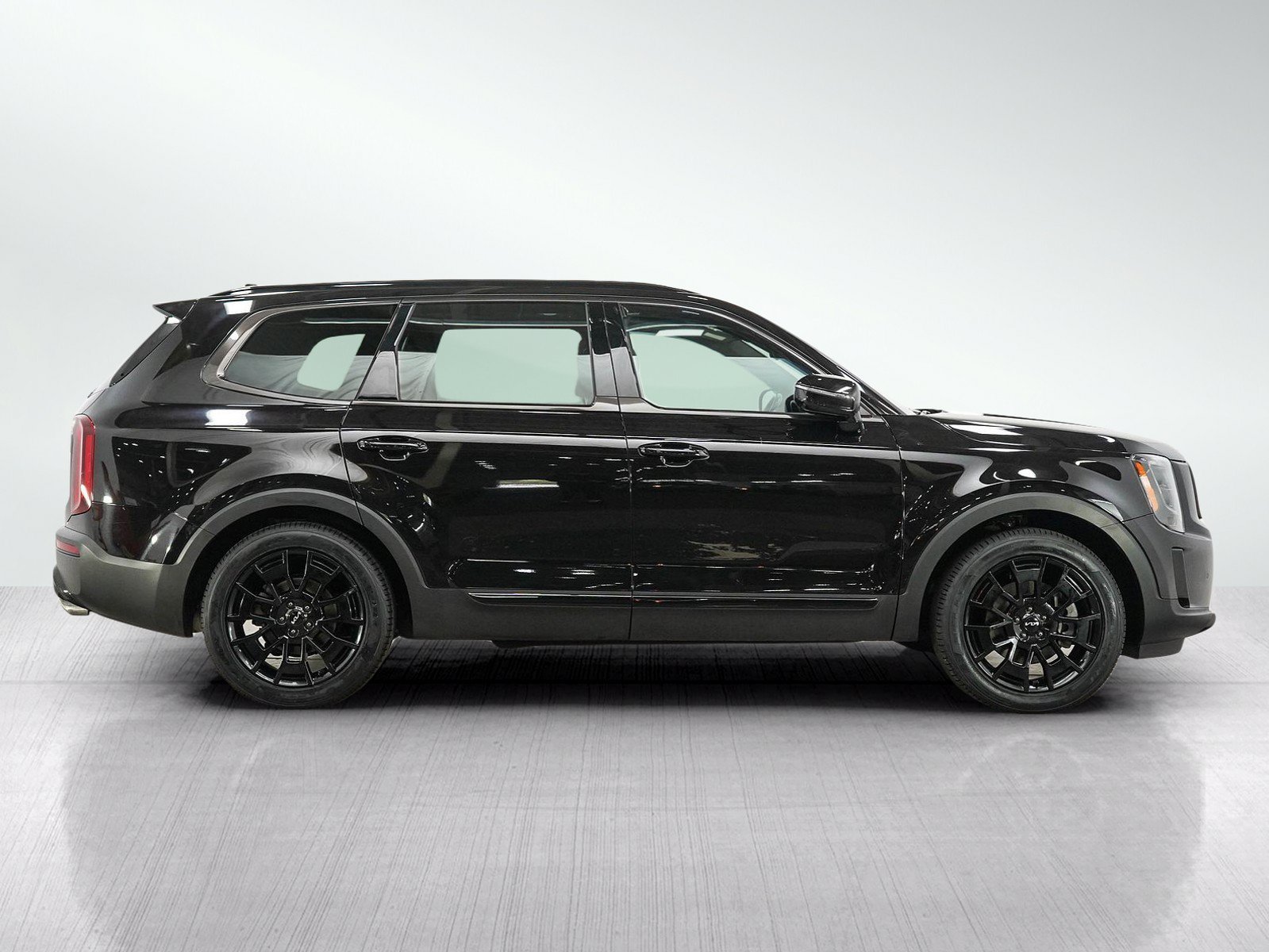 Used 2022 Black Copper Kia SX AWD image 7