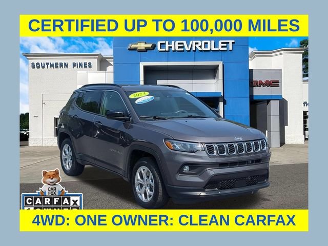 Used 2024 Gray Jeep Latitude image 1
