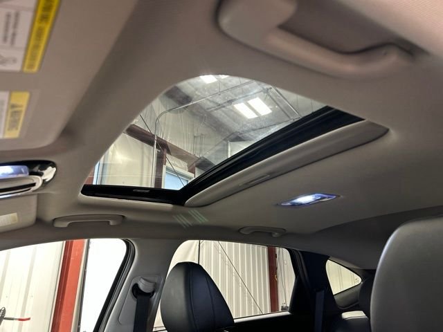 Used 2023 Phantom Black Hyundai SEL image 33