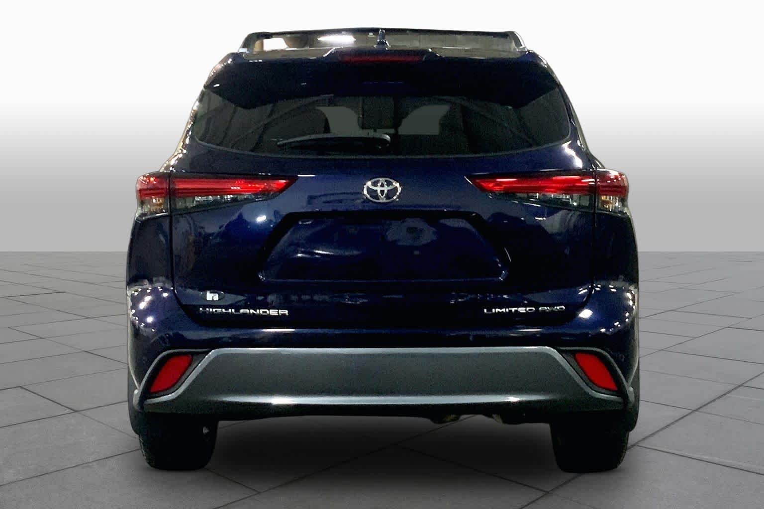 Used 2023 Blueprint Toyota Limited image 5