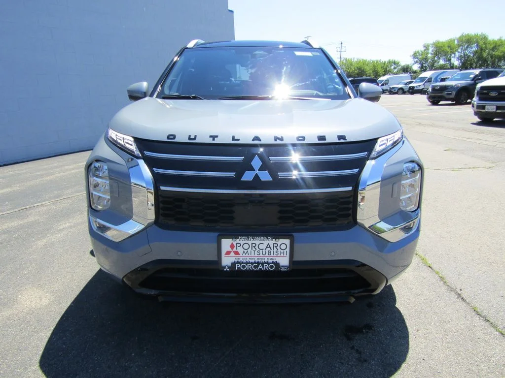 2025 Mitsubishi Outlander SEL - Photo 11