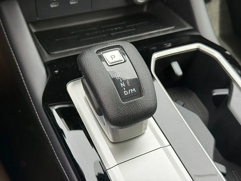 2026 Mitsubishi Outlander ES - Photo 15