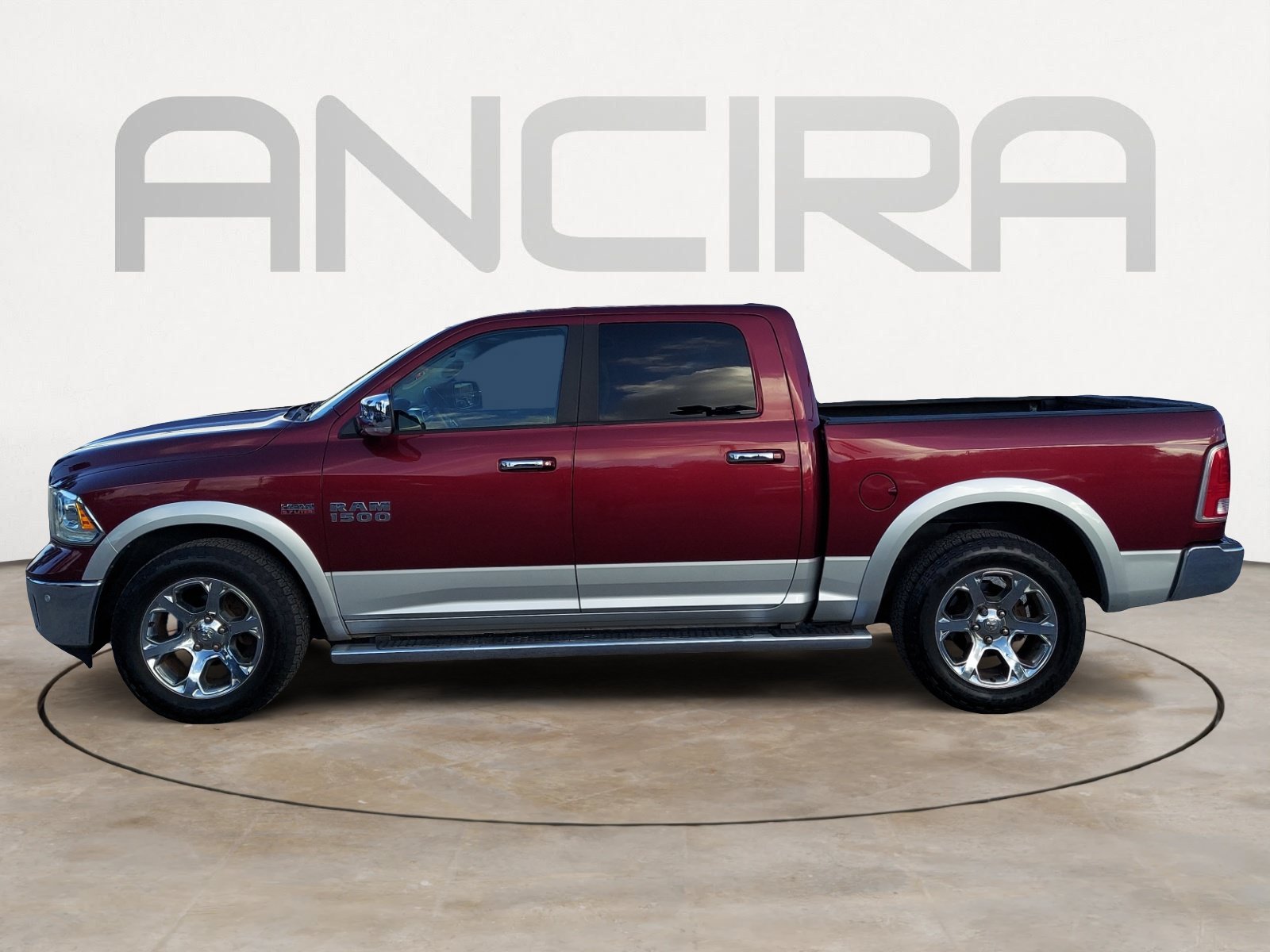 Used 2018 Delmonico Red Pearlcoat Ram Laramie image 7