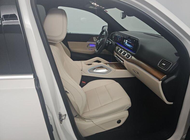 Used 2025 Polar White Mercedes-Benz GLE 350 image 12
