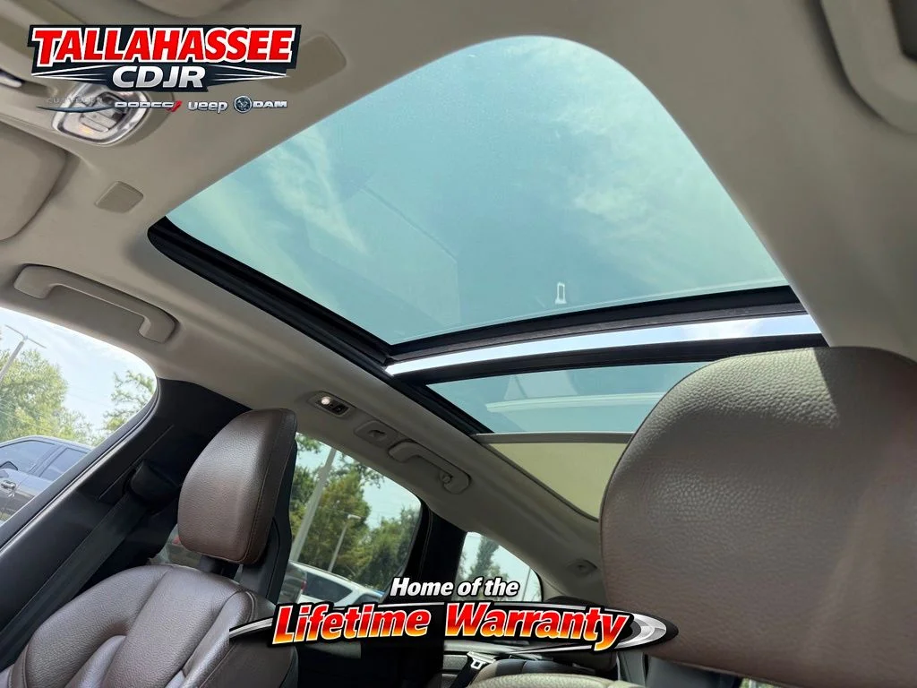 Used 2018 Gray Metallic Volvo T5 Momentum image 28