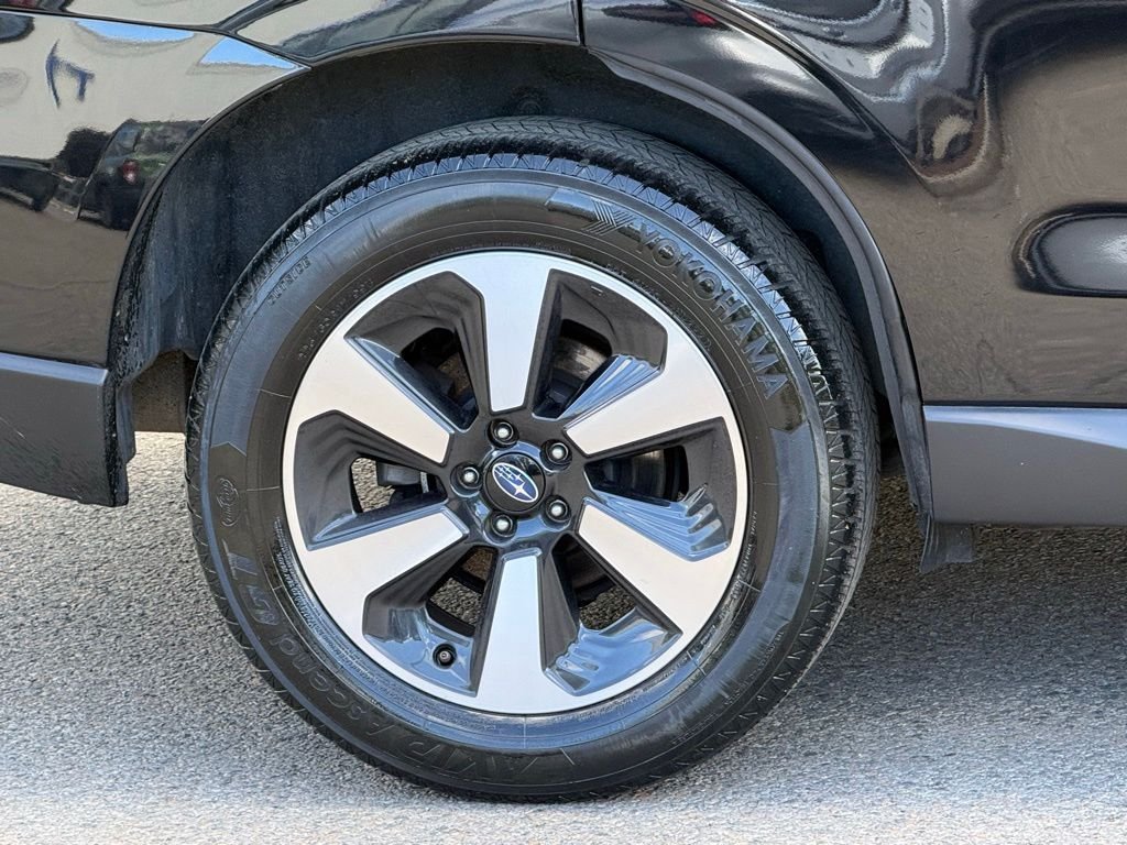 Used 2018 Black Subaru 2.5i image 7