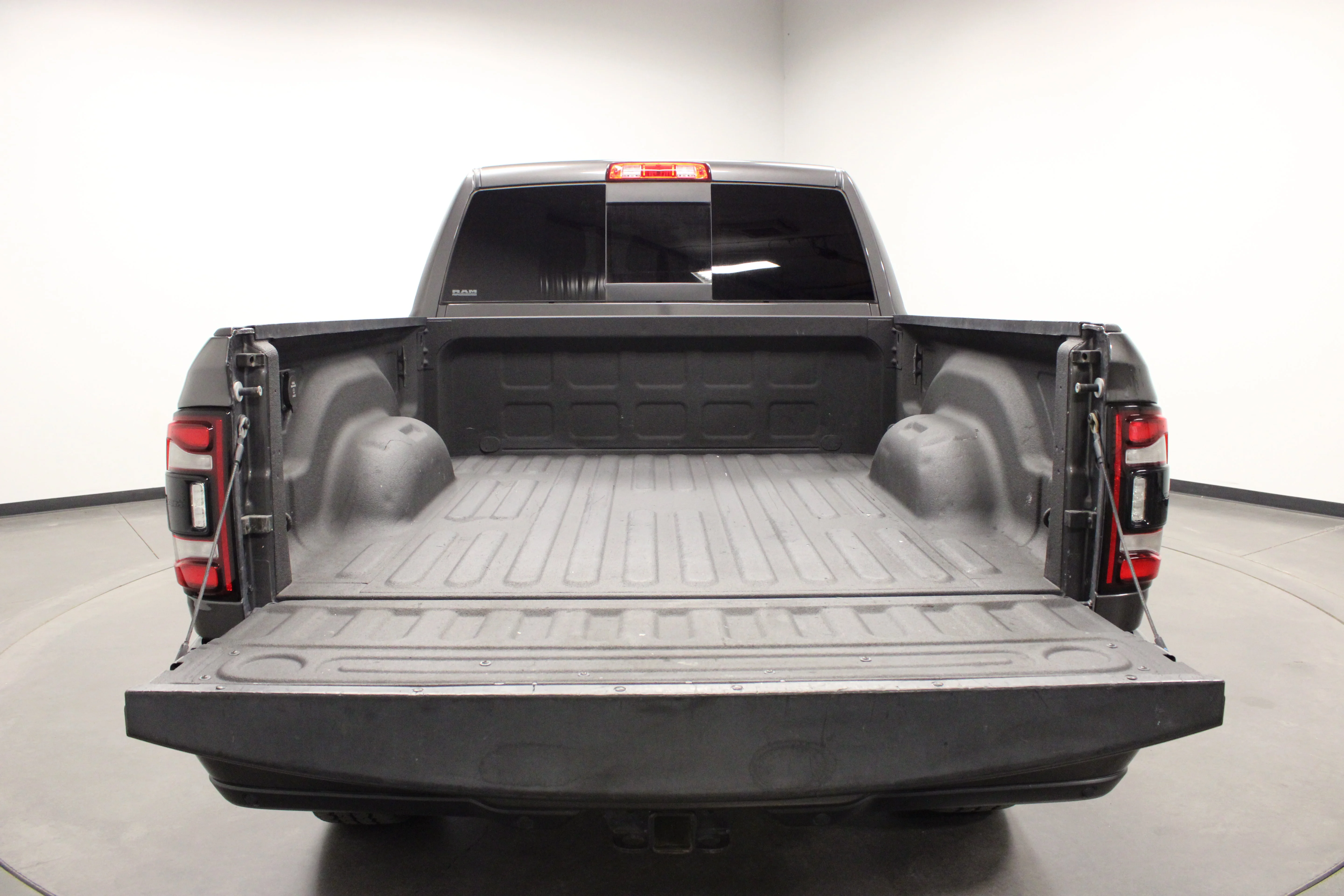 Used 2022 Granite Crystal Metallic Clearcoat Ram Big Horn image 13