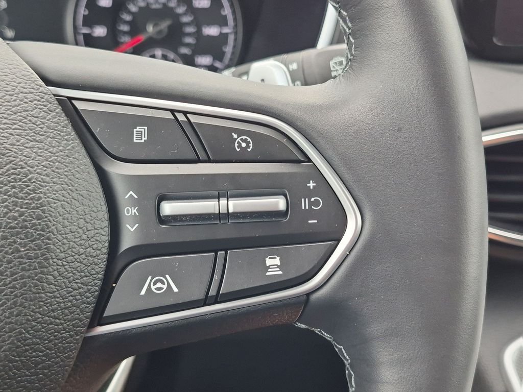 Used 2023 Silver Hyundai SEL image 15