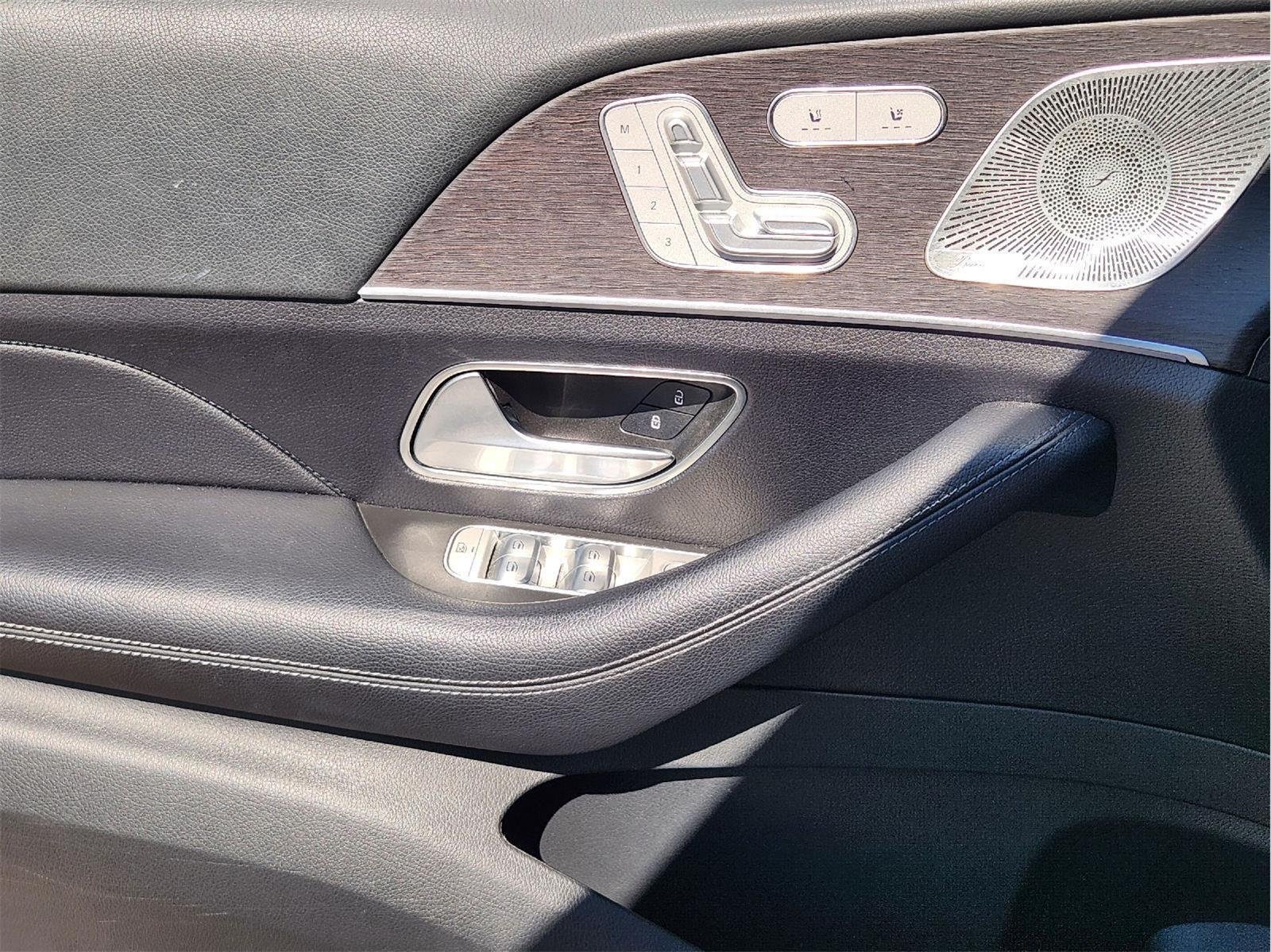 Used 2021 Polar White Mercedes-Benz GLE 350 image 23