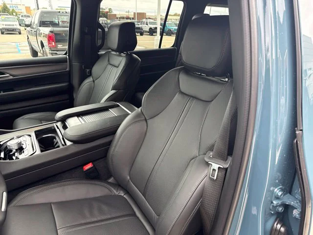 New 2027 Gray Jeep Upland image 26