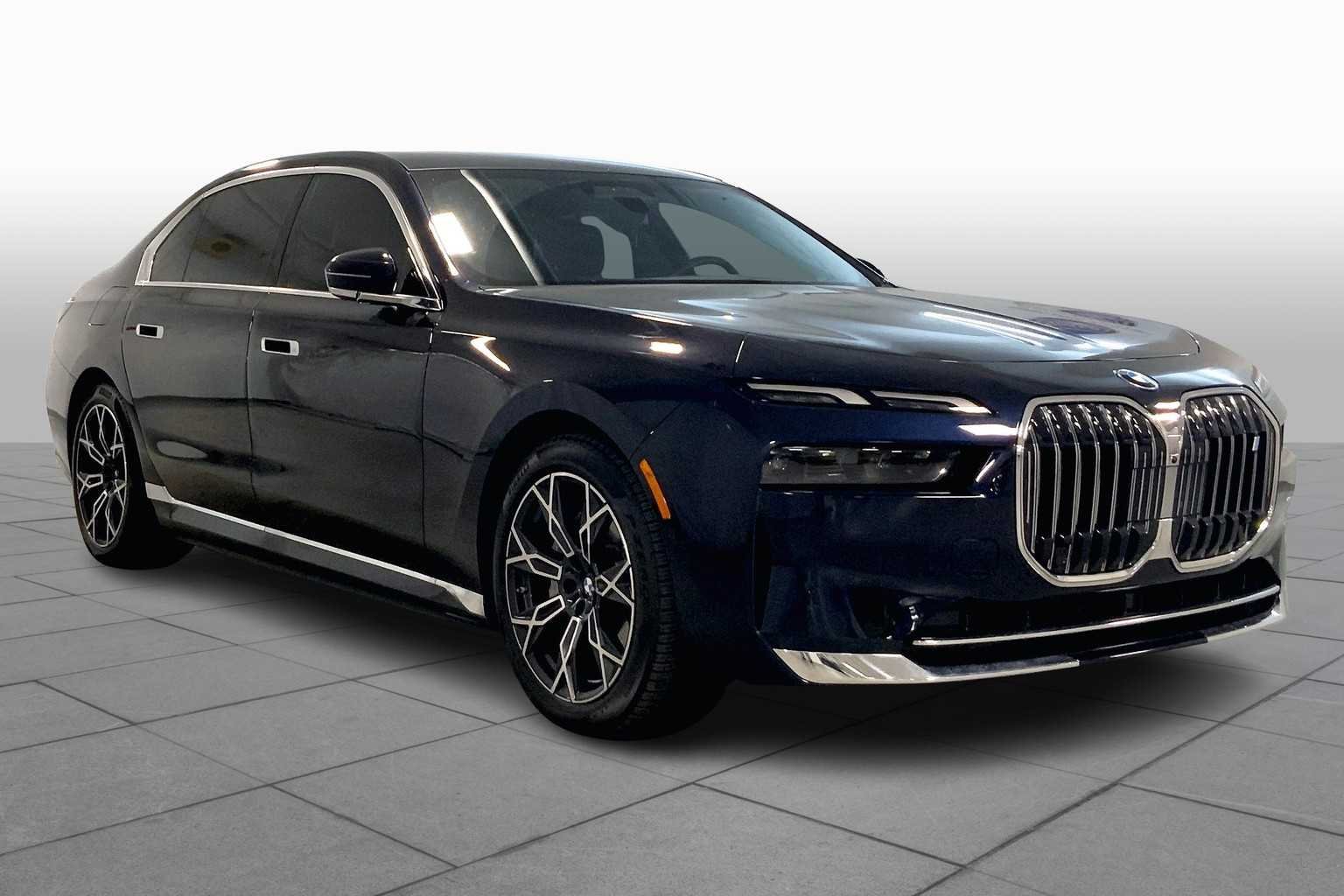 2025 BMW i7 60 - Photo 2
