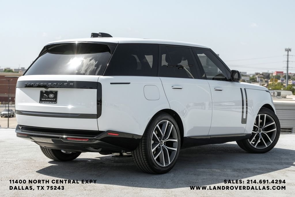 New 2026 Fuji White Land Rover SE image 6