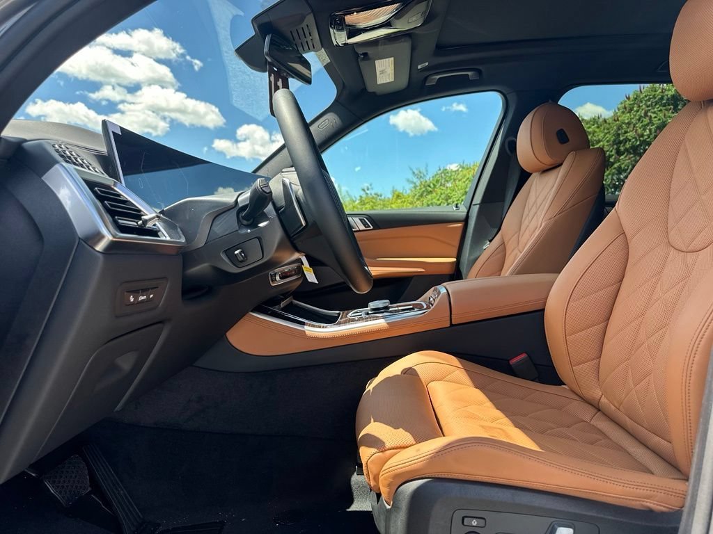 New 2026 Skyscraper Grey Metallic BMW xDrive40i image 14