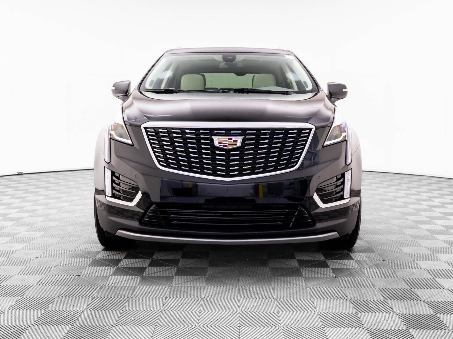 Used 2025 Black Cadillac Premium Luxury image 8
