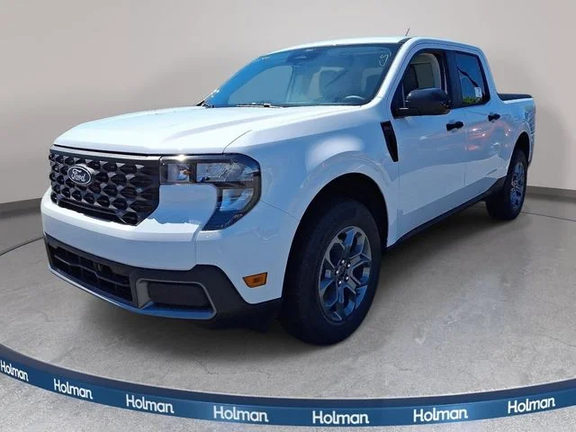 New 2026 Oxford White Ford XLT image 1