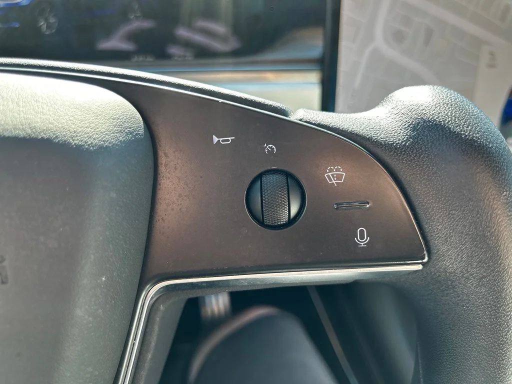 Used 2023 Deep Blue Metallic Tesla Standard Range image 19