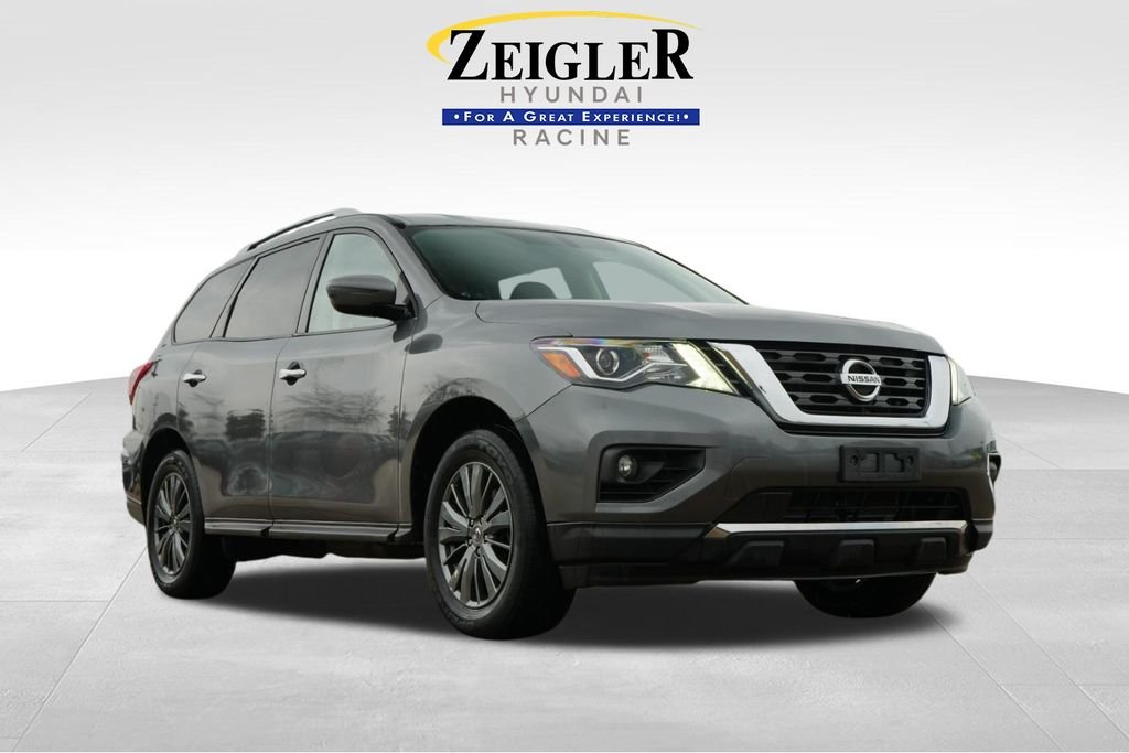 2019 Nissan Pathfinder SV