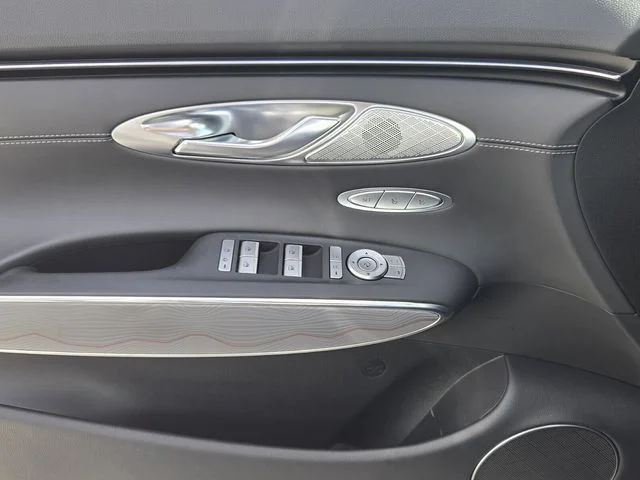 Used 2024 Silver Genesis 2.5T image 29