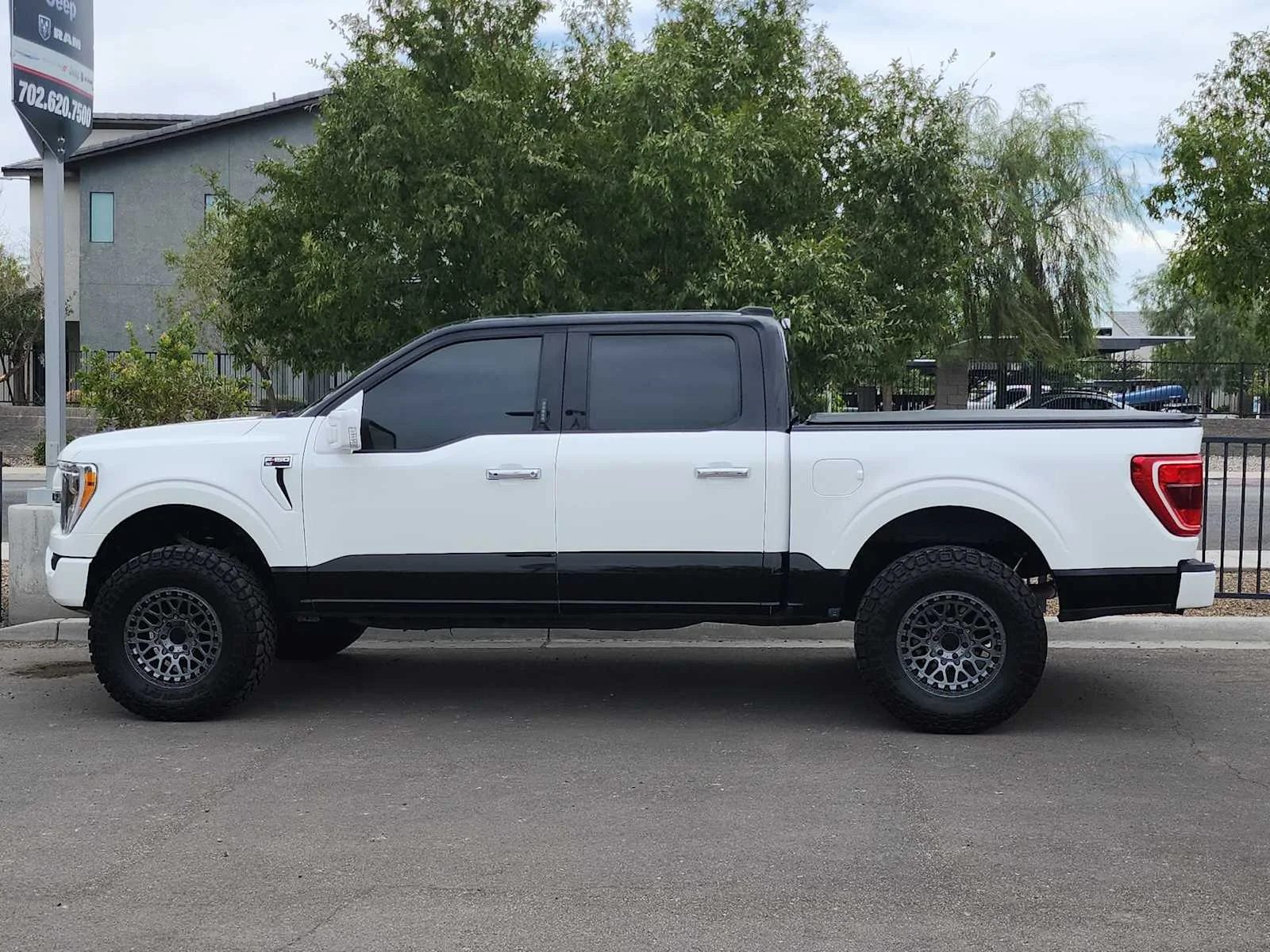 Used 2023 Area 51 Blue Ford XLT image 5