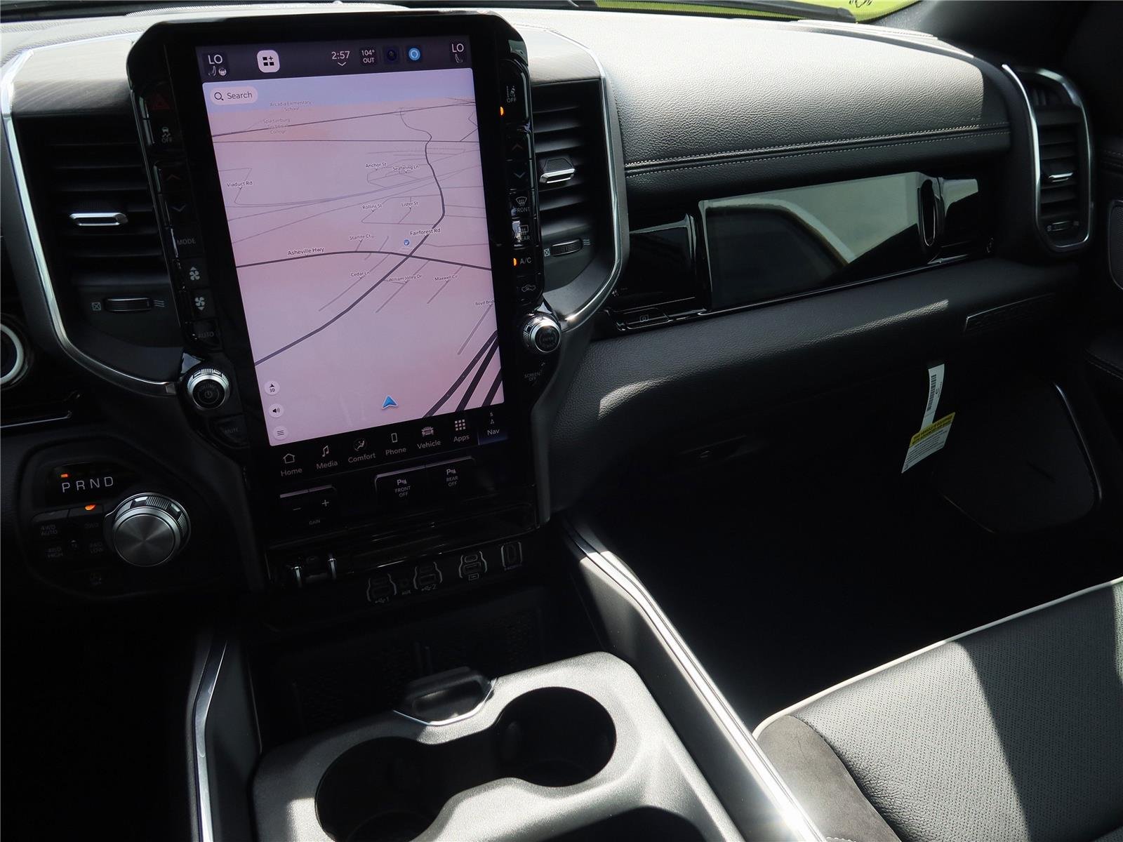 2026 RAM 1500 Laramie - Photo 10