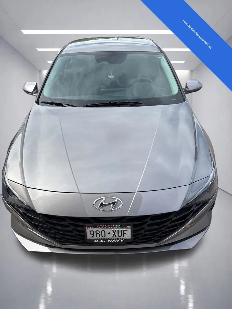 Used 2023 Fluid Metal Hyundai SEL image 3