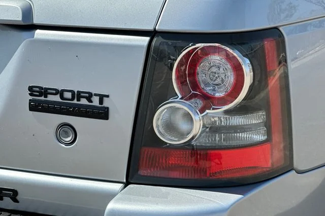 Used 2011 Stornoway Gray Land Rover Supercharged image 31