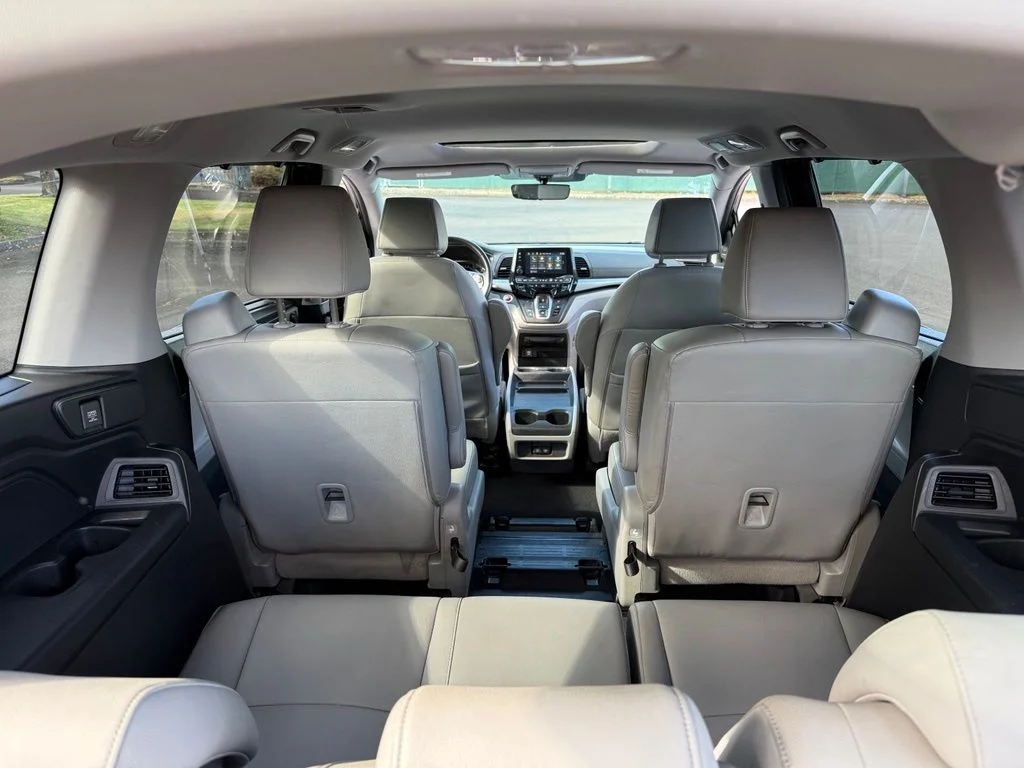 Used 2018 Crystal Black Pearl Honda EX-L image 21