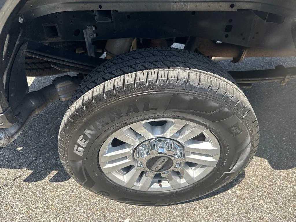 Used 2019 Magnetic Metallic Ford XLT 4WD Crew Cab 6.75 Box image 10