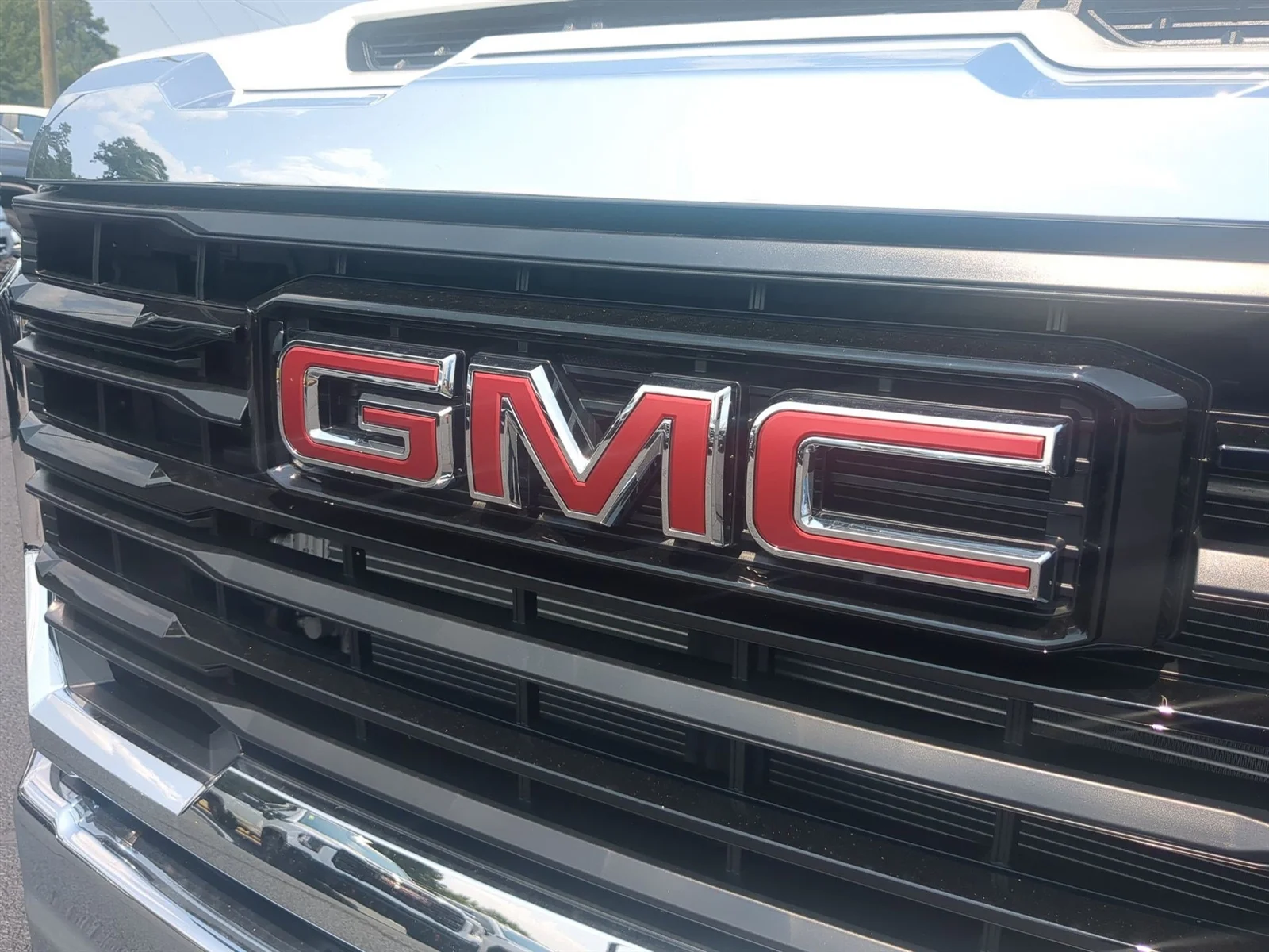 New 2026 Summit White GMC Pro image 52
