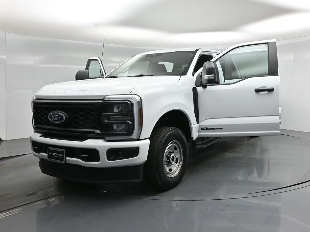 Certified Used 2025 White Ford XL image 26