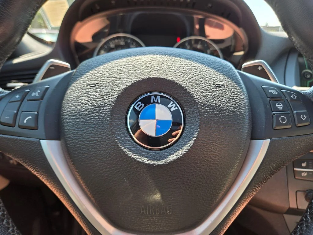 Used 2013 Bronze Metallic BMW xDrive50i image 26