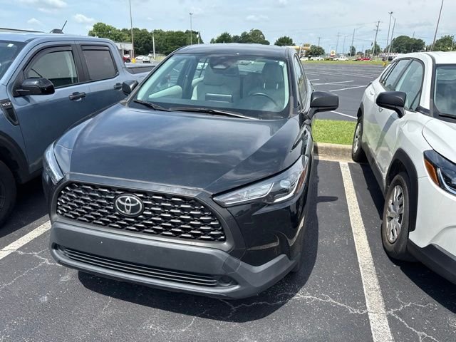 Used 2023 Black Toyota L image 2