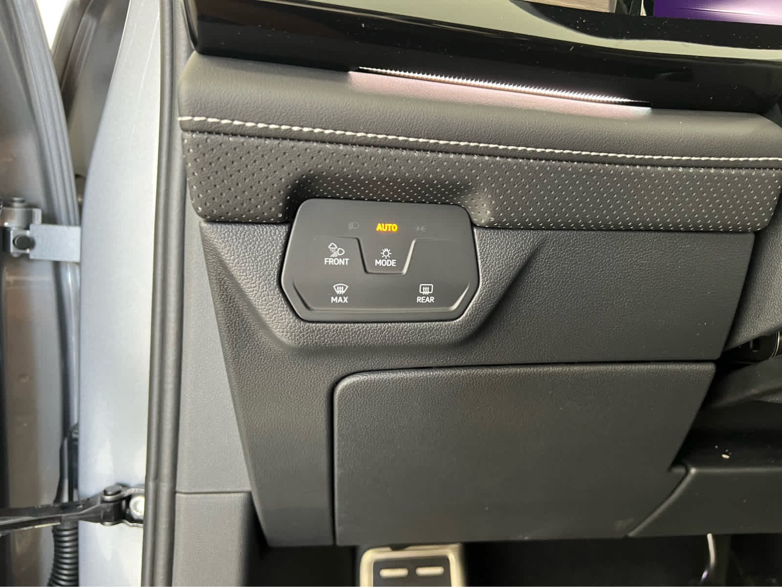 2026 Volkswagen Atlas SEL Premium R-Line - Photo 14