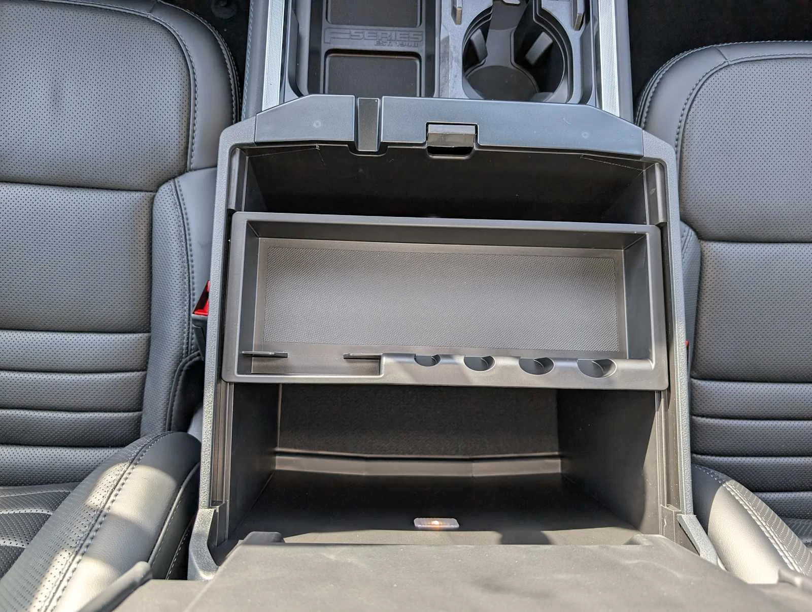 New 2026 Star White Metallic Tri-Coat Ford F-250® Platinum® image 15
