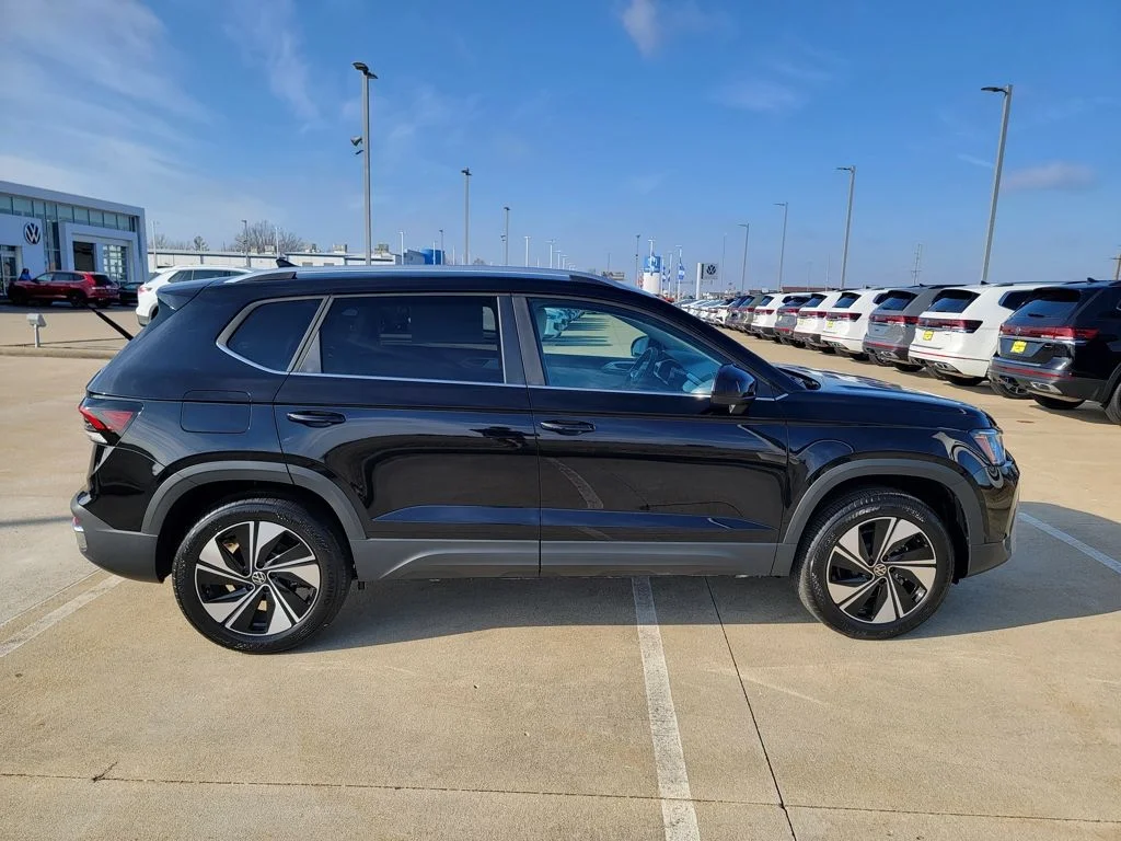 2026 Volkswagen Taos SE - Photo 10