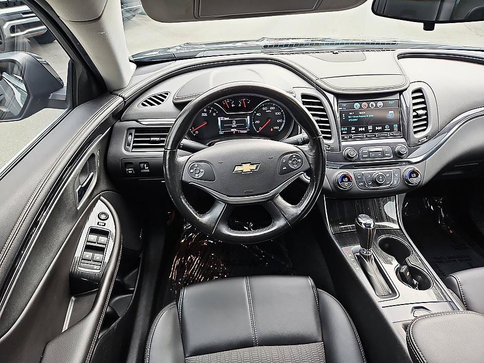 Used 2018 Nightfall Gray Metallic Chevrolet LT image 14