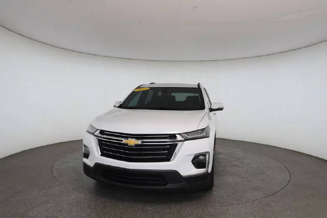 Used 2023 White Chevrolet LT image 8