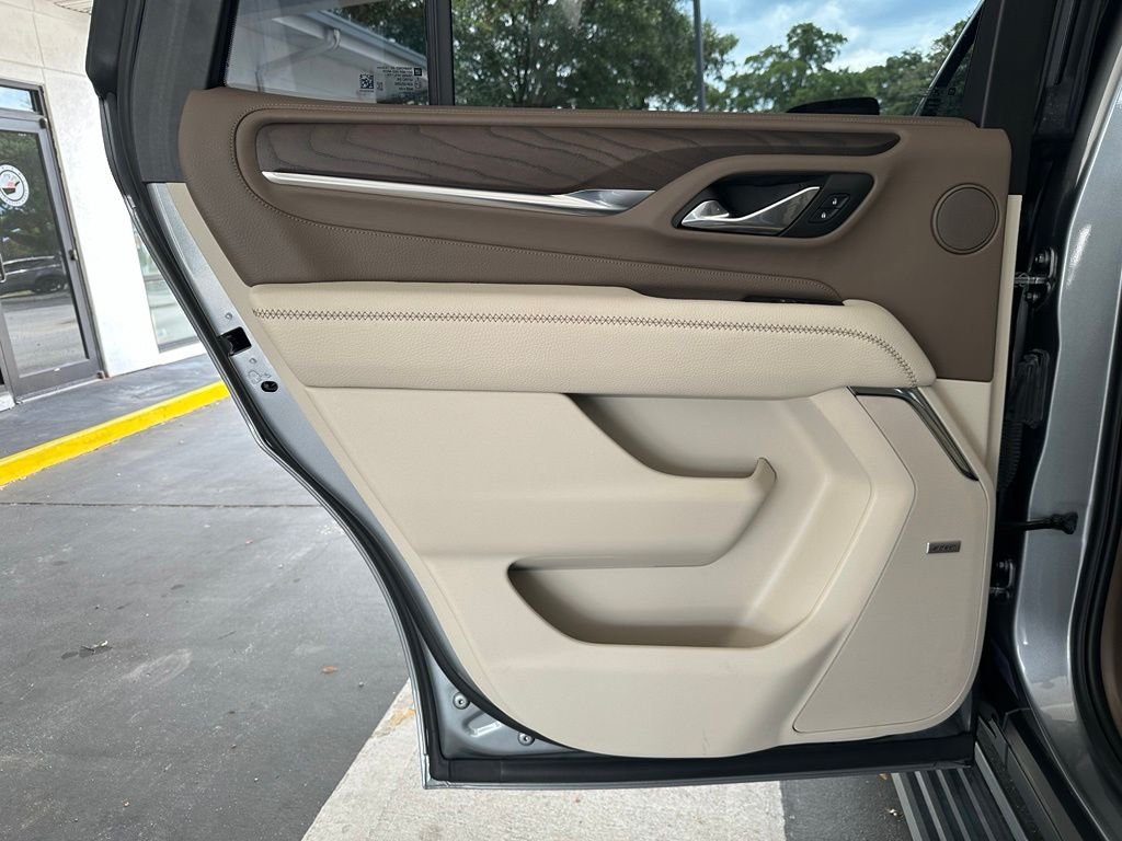 Used 2023 Silver GMC Denali image 29