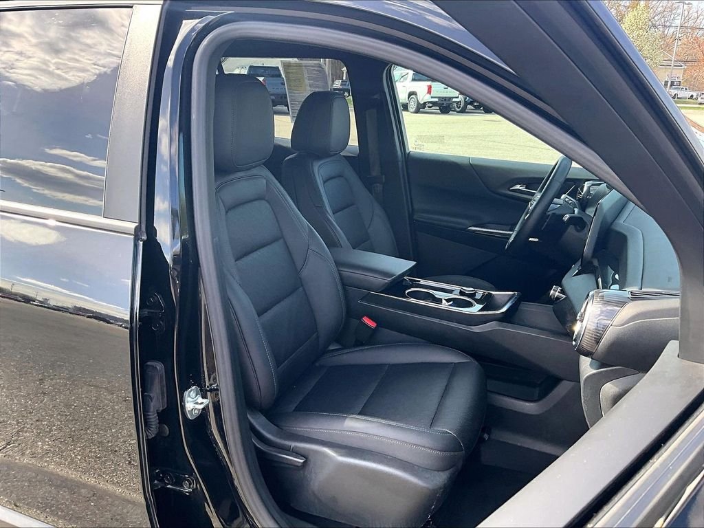 Used 2026 Black Chevrolet LT image 11