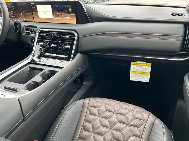 2025 Nissan Armada Platinum Reserve - Photo 33