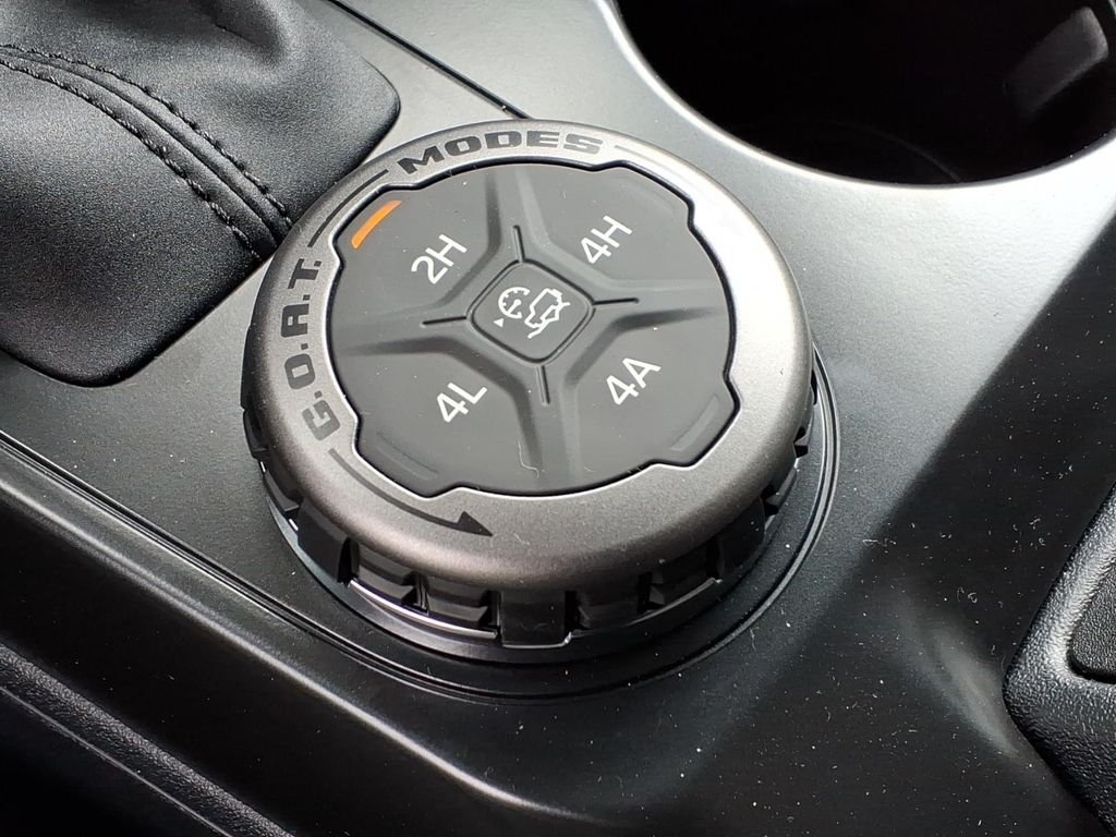 New 2026 Avalanche Gray Ford Outer Banks® image 19