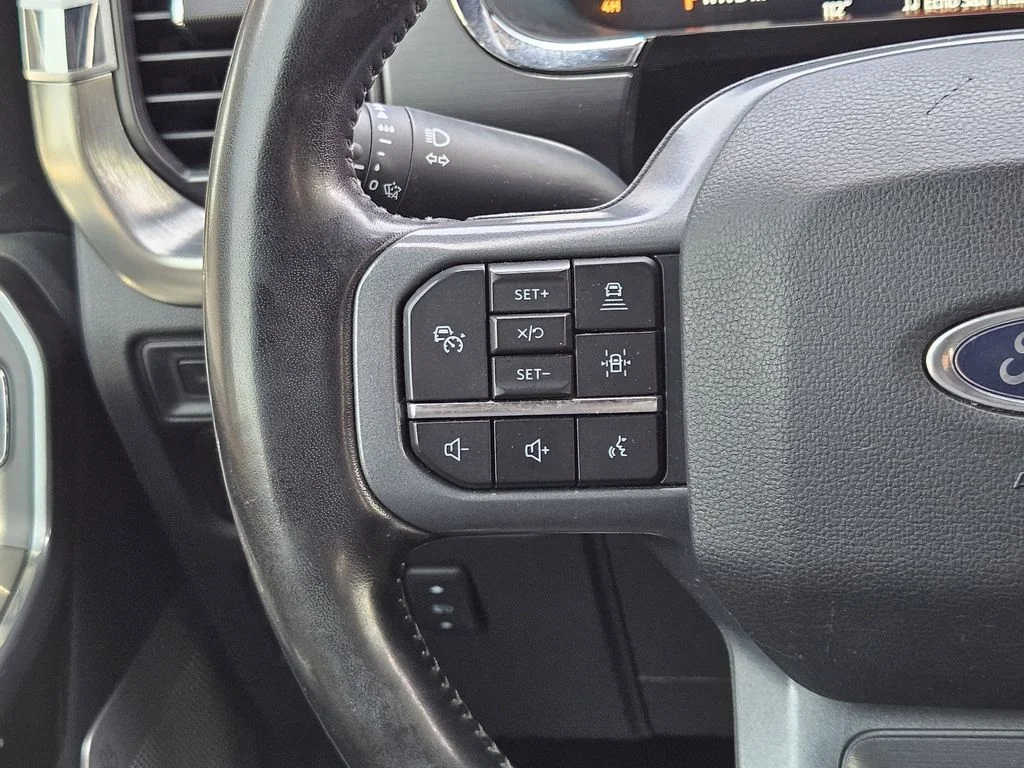 Used 2023 Red Ford Lariat image 30