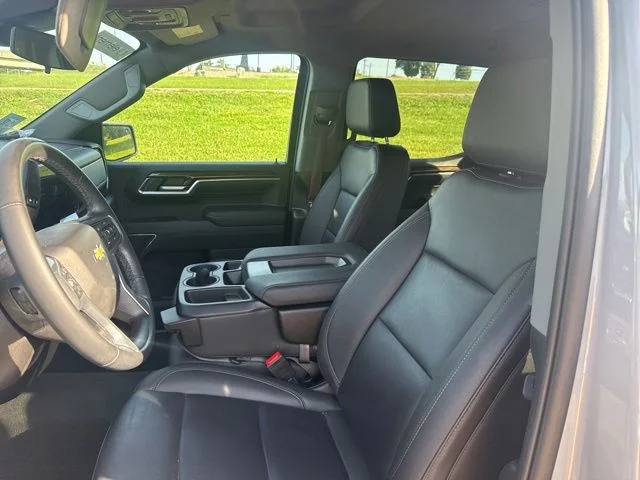 Used 2024 Gray Chevrolet LT image 11