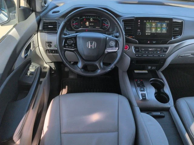 Used 2022 Lunar Silver Metallic Honda Special Edition image 16